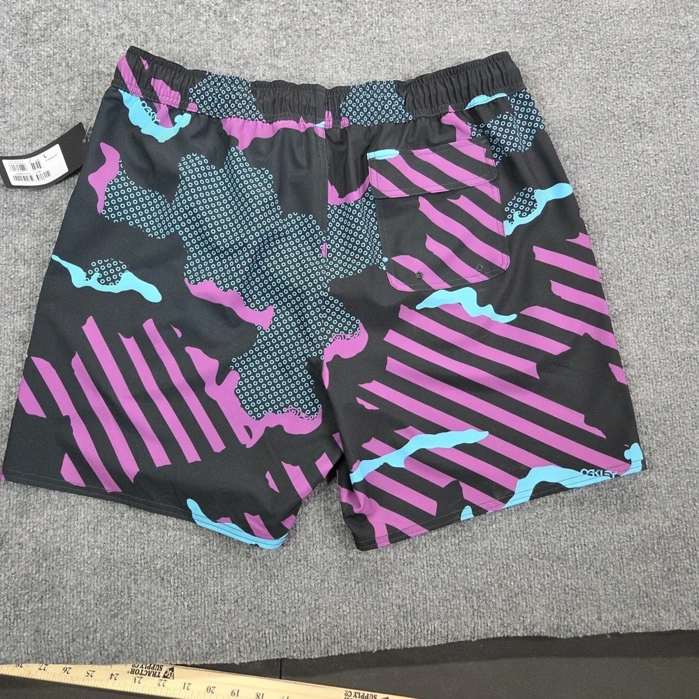 Oakley Swim Shorts Mens Large Black Camo Beachshort 18 Stripegrip FOA404816X‎